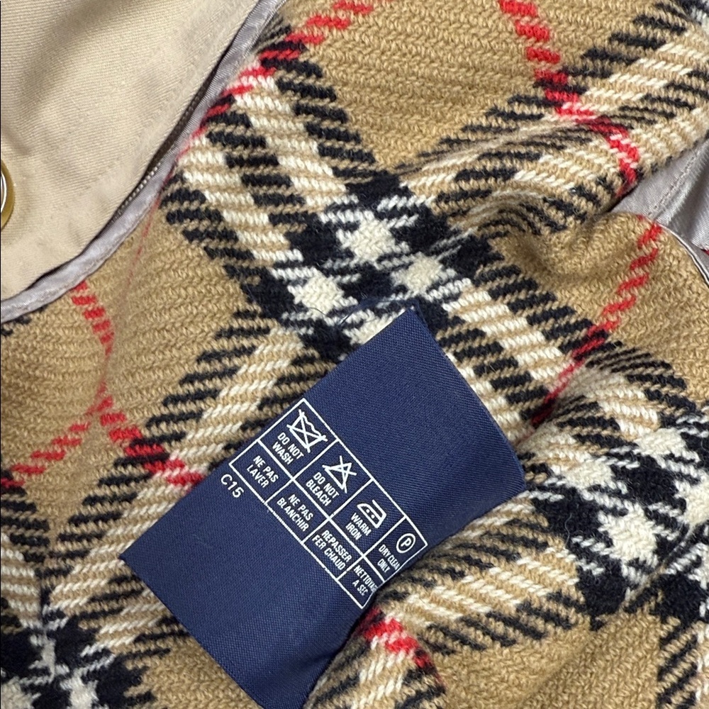 VINTAGE Burberry Beige Trench Coat for Women 10 Long - Picture 10 of 16